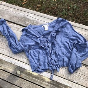 Periwinkle flowy long sleeve!